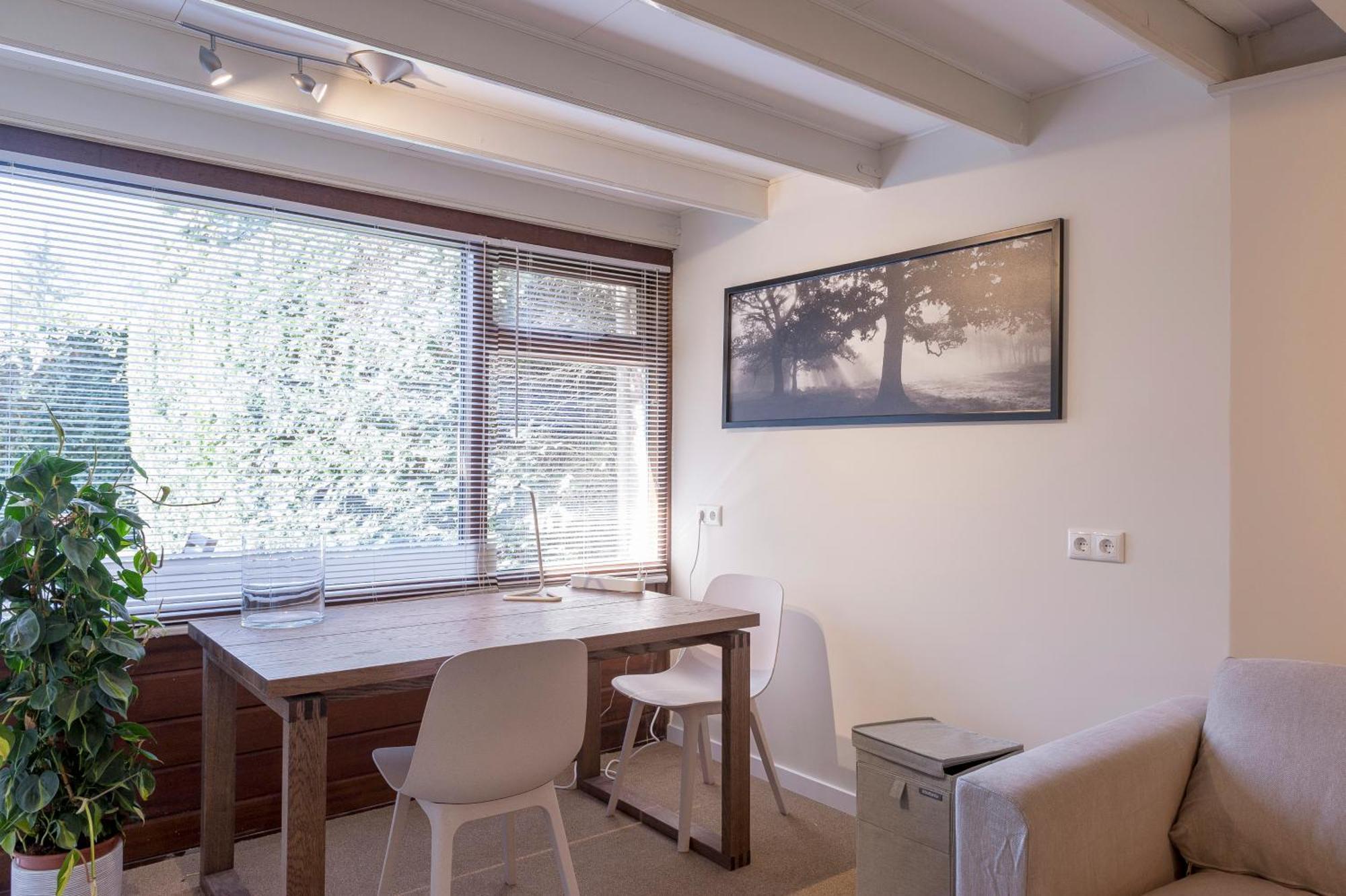 Backroom In With Private Garden Very Near Centre And Tue Séjour chez l'habitant